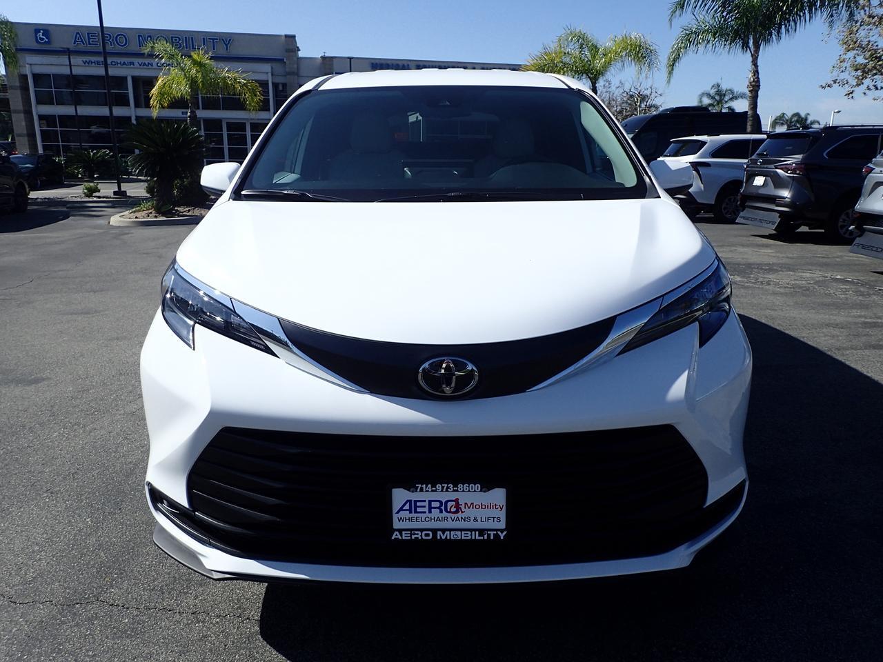 2026 Toyota Sienna LE Anaheim CA