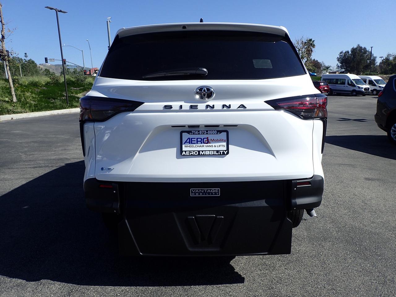 2026 Toyota Sienna LE Anaheim CA