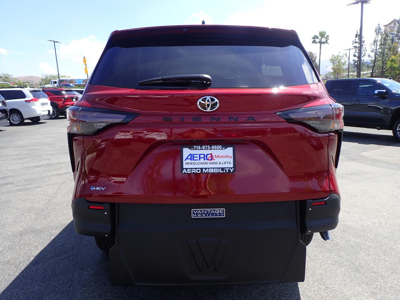 2026 Toyota Sienna LE Anaheim CA