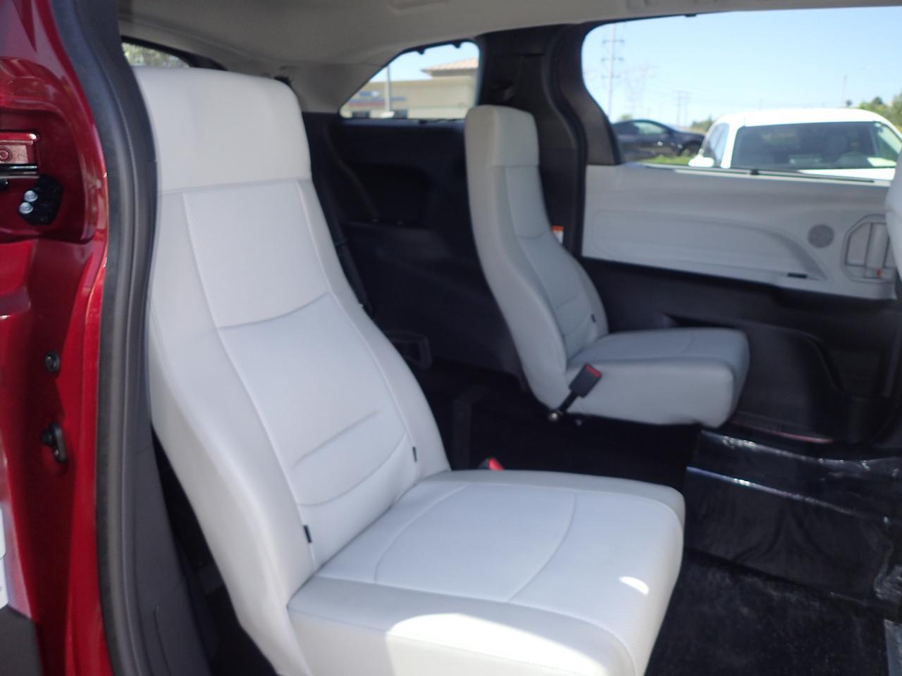 2026 Toyota Sienna LE Anaheim CA