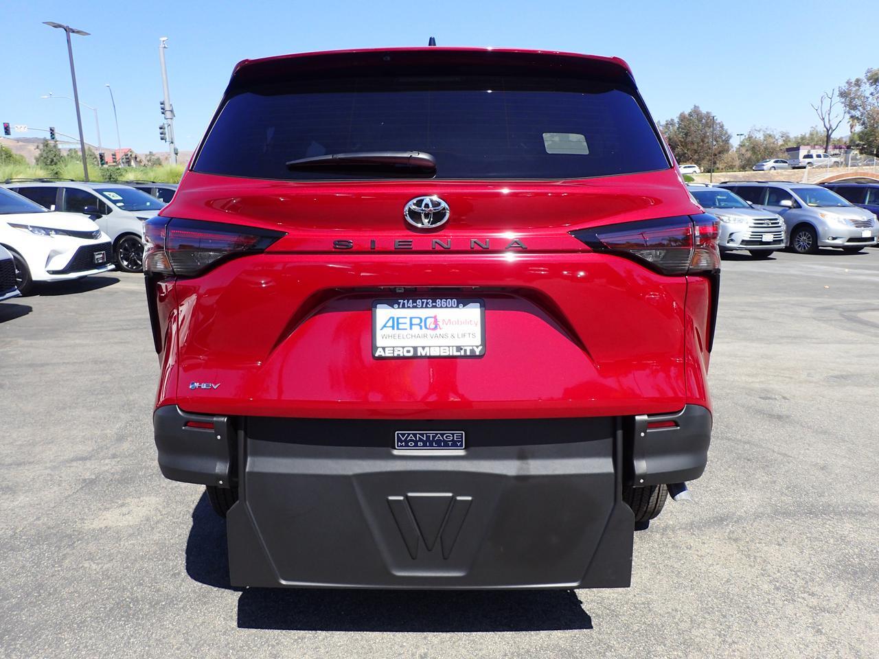 2026 Toyota Sienna LE Anaheim CA