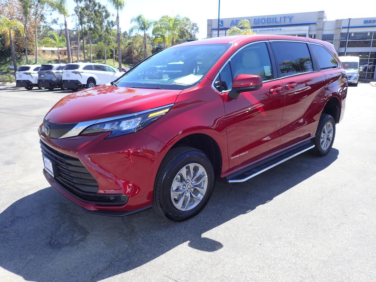2026 Toyota Sienna LE Anaheim CA
