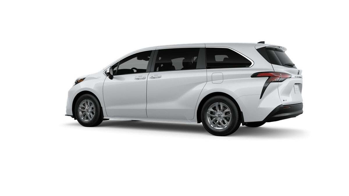 2026 Toyota Sienna LE Roseville CA