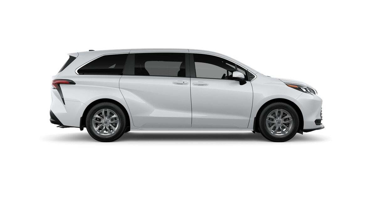 2026 Toyota Sienna LE Roseville CA
