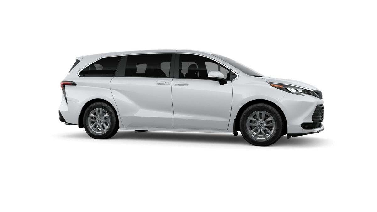 2026 Toyota Sienna LE Roseville CA
