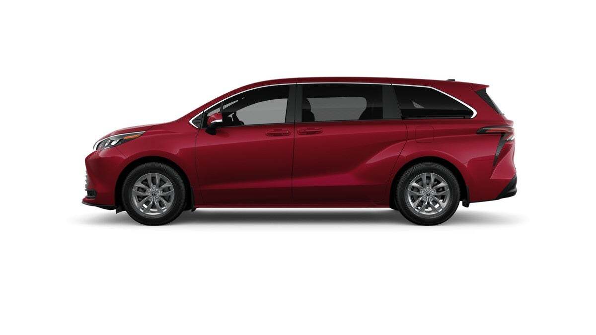 2026 Toyota Sienna LE Roseville CA