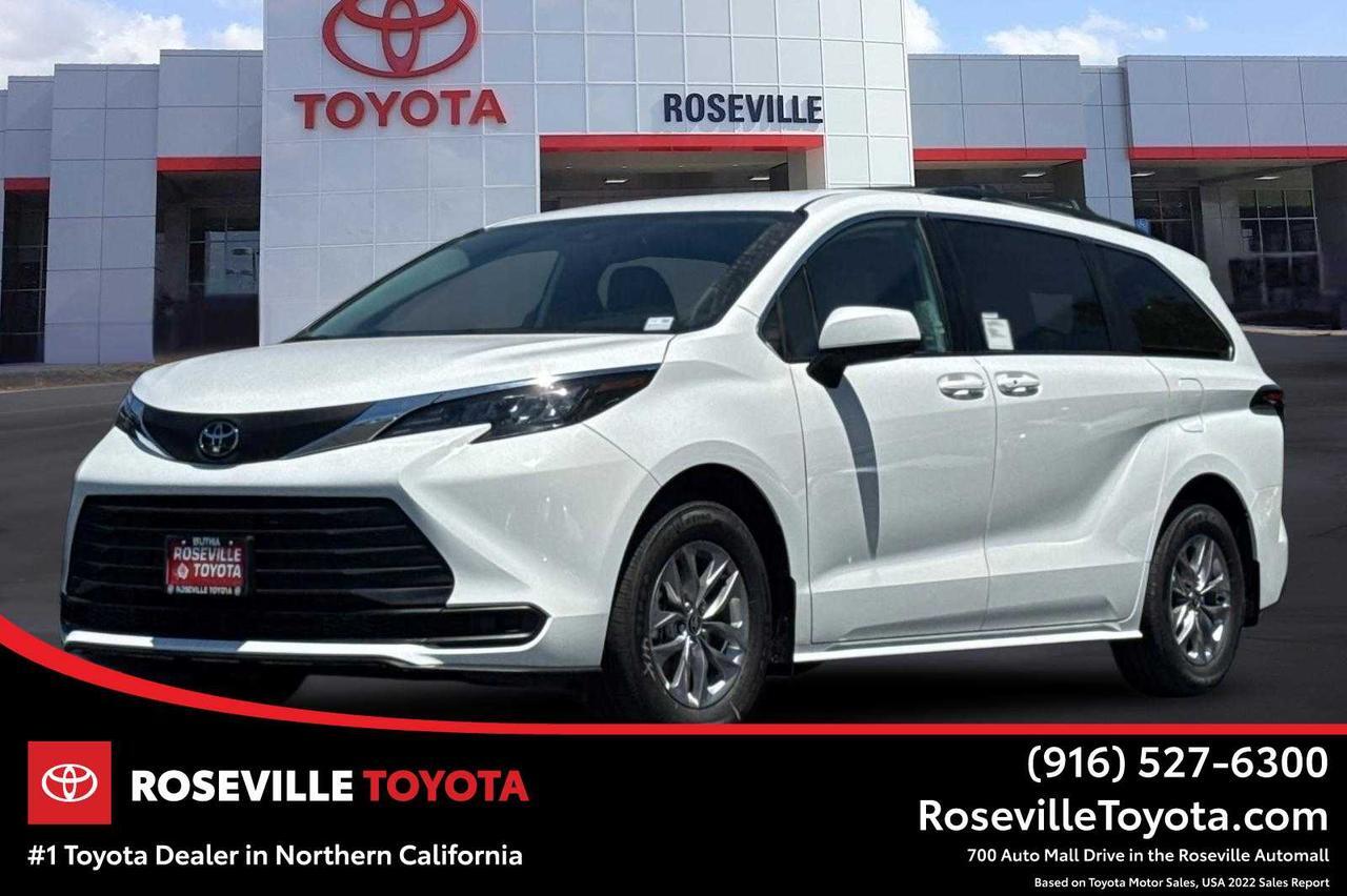 2026 Toyota Sienna LE
