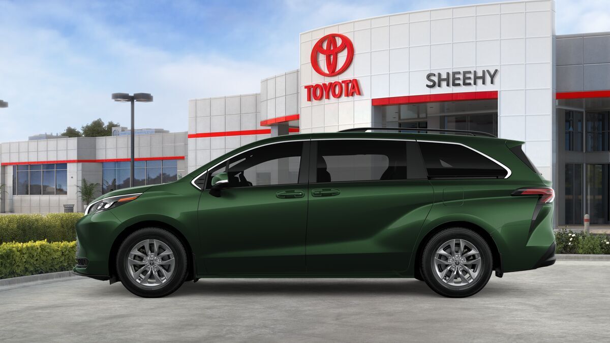 2026 Toyota Sienna LE Laurel MD