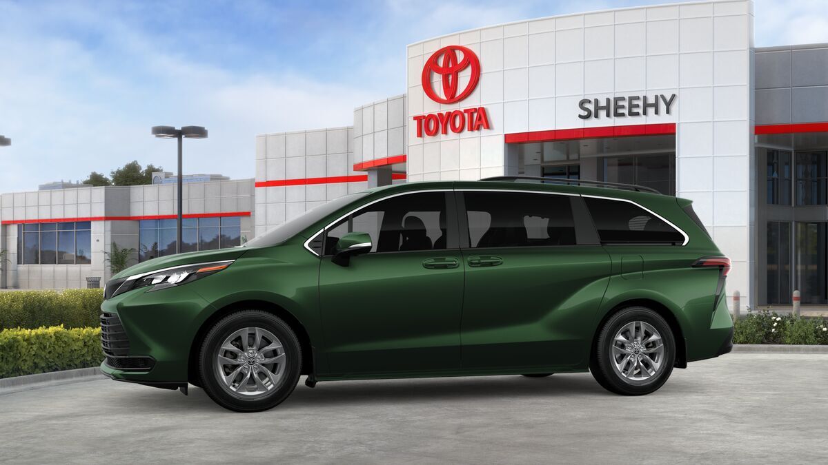 2026 Toyota Sienna LE Laurel MD