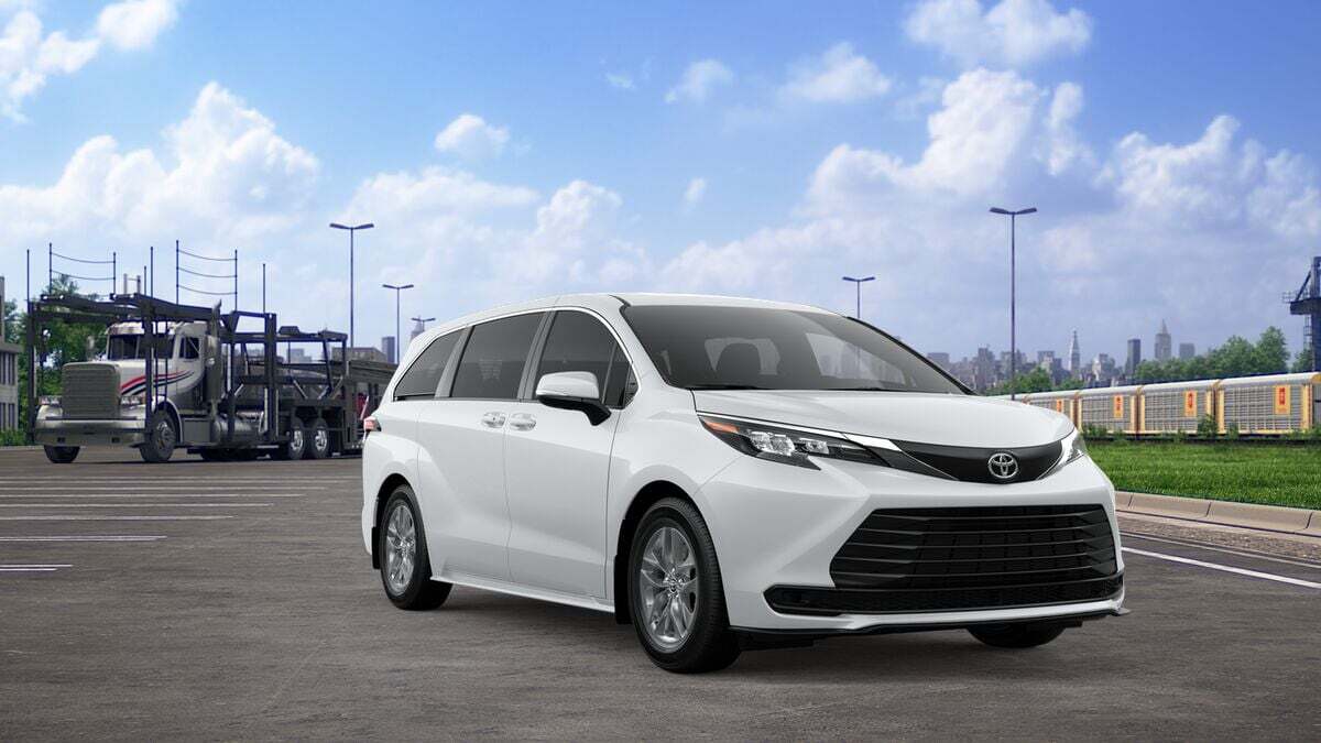 2026 Toyota Sienna LE Laurel MD