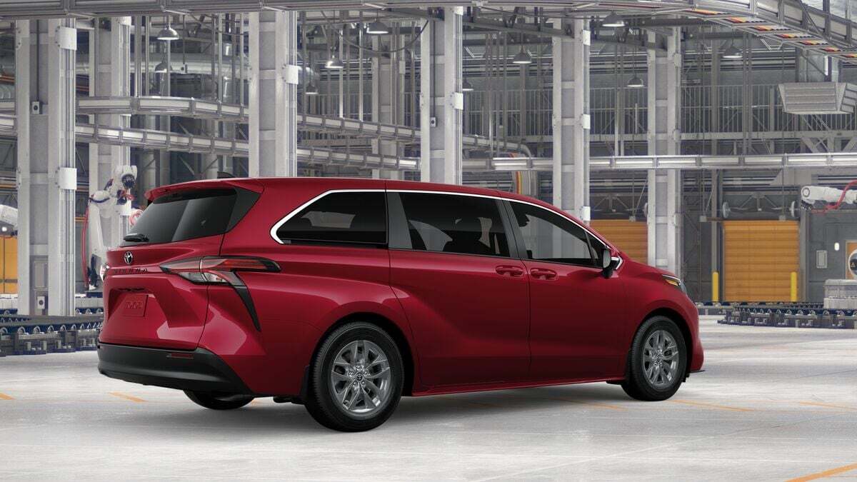 2026 Toyota Sienna LE Laurel MD