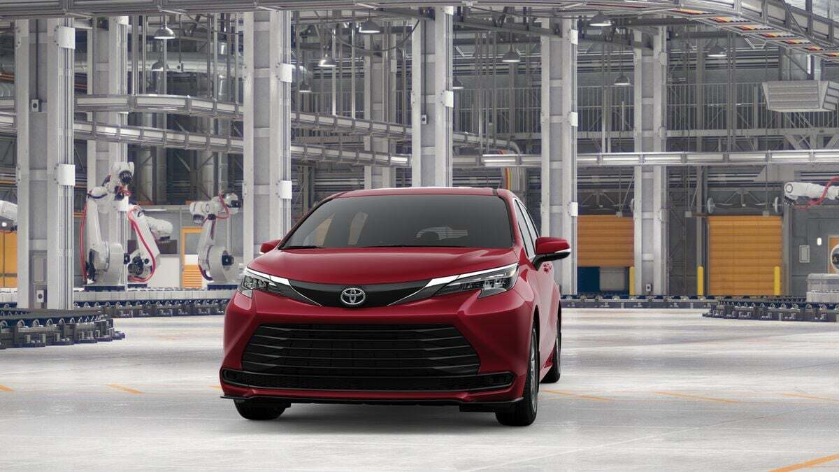 2026 Toyota Sienna LE Laurel MD