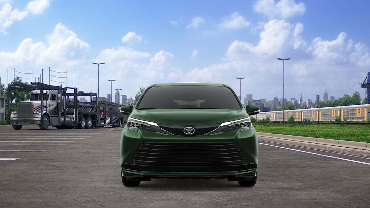 2026 Toyota Sienna LE Laurel MD