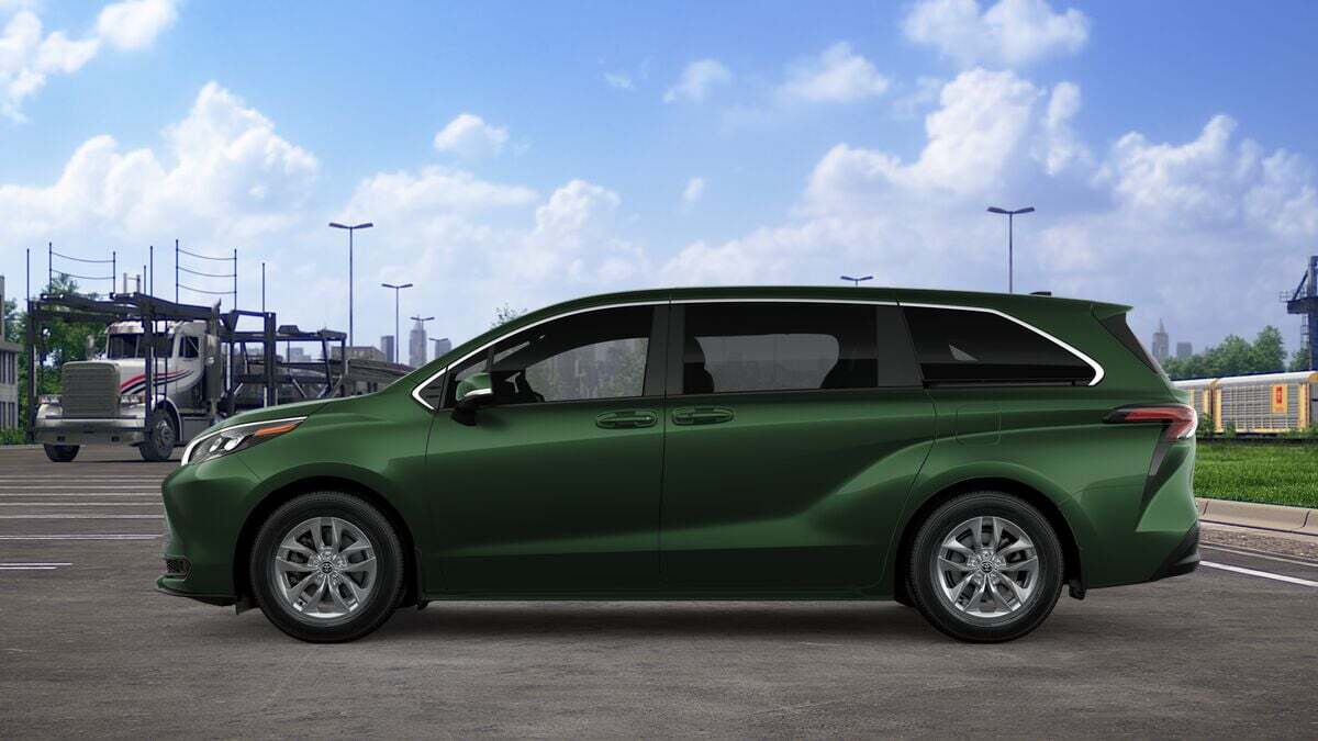 2026 Toyota Sienna LE Laurel MD