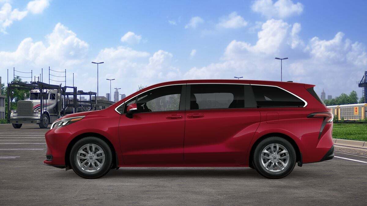 2026 Toyota Sienna LE Laurel MD