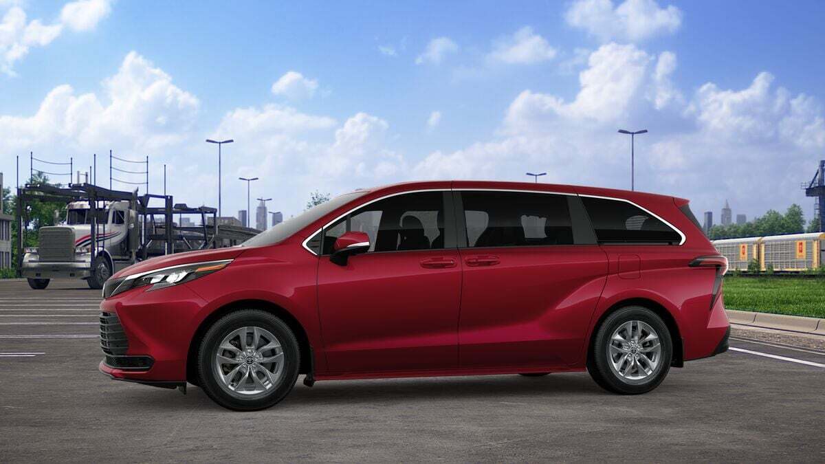 2026 Toyota Sienna LE Laurel MD