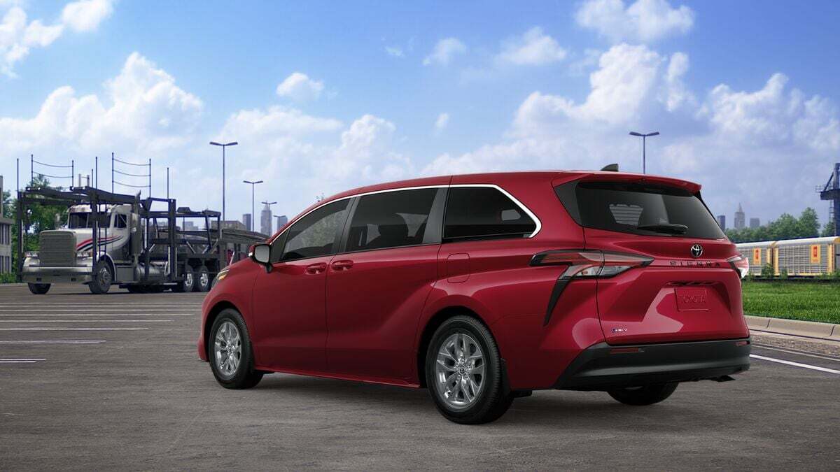2026 Toyota Sienna LE Laurel MD