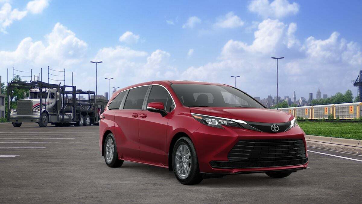 2026 Toyota Sienna LE Laurel MD
