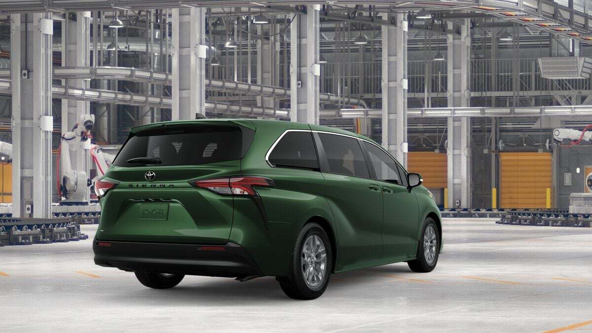 2026 Toyota Sienna LE Laurel MD