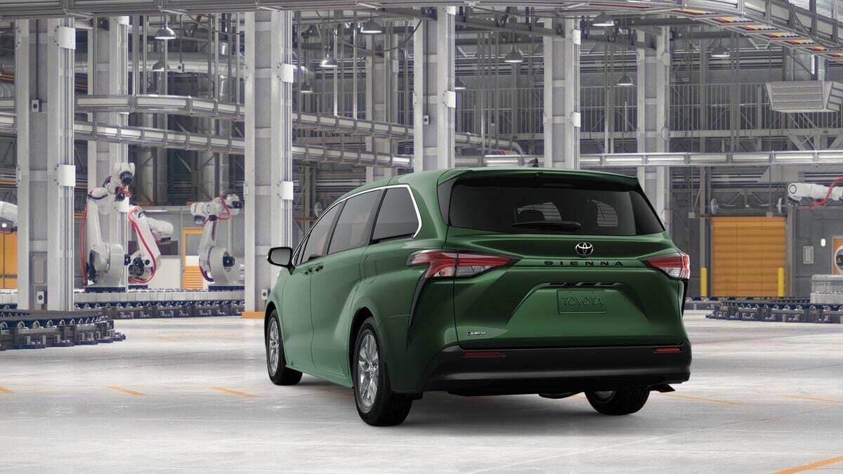2026 Toyota Sienna LE Laurel MD