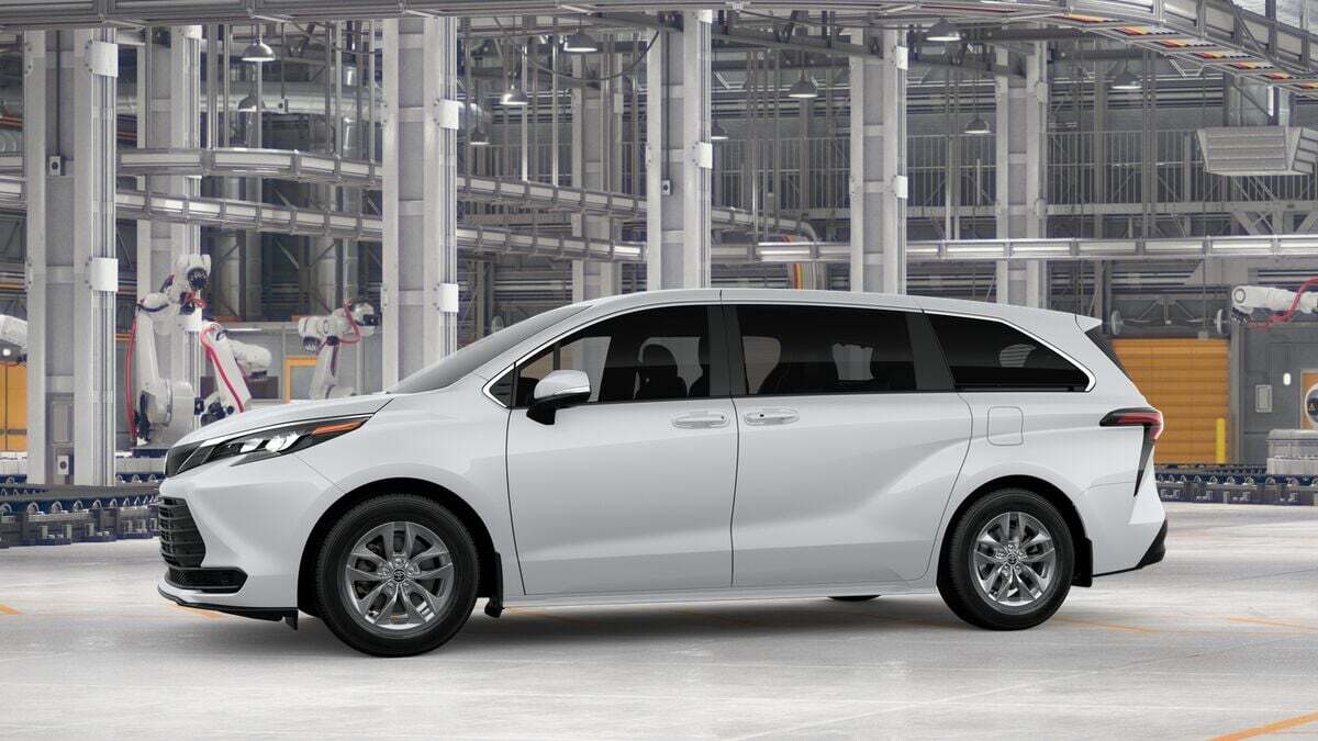 2026 Toyota Sienna LE Laurel MD