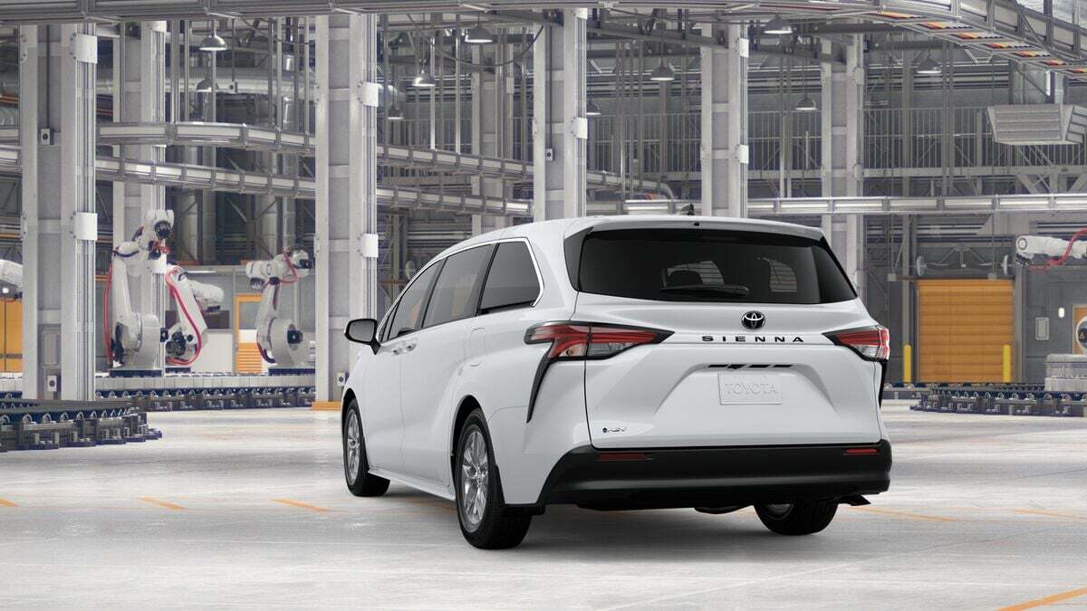 2026 Toyota Sienna LE Laurel MD