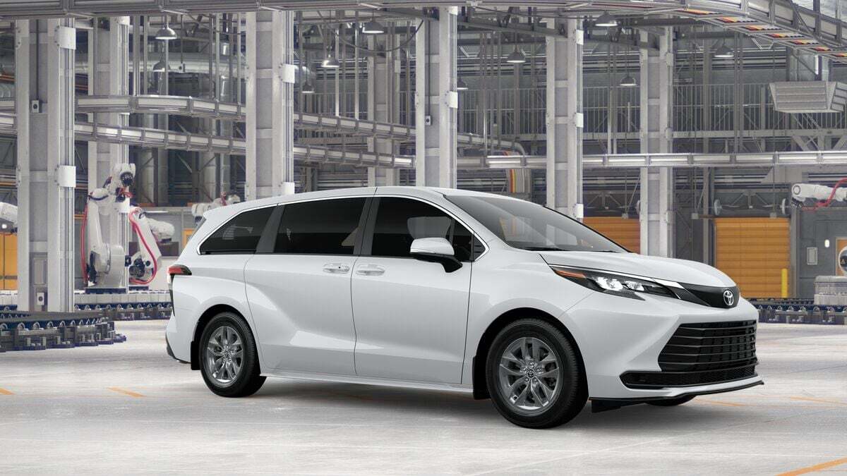 2026 Toyota Sienna LE Laurel MD