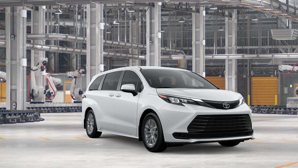2026 Toyota Sienna LE Laurel MD