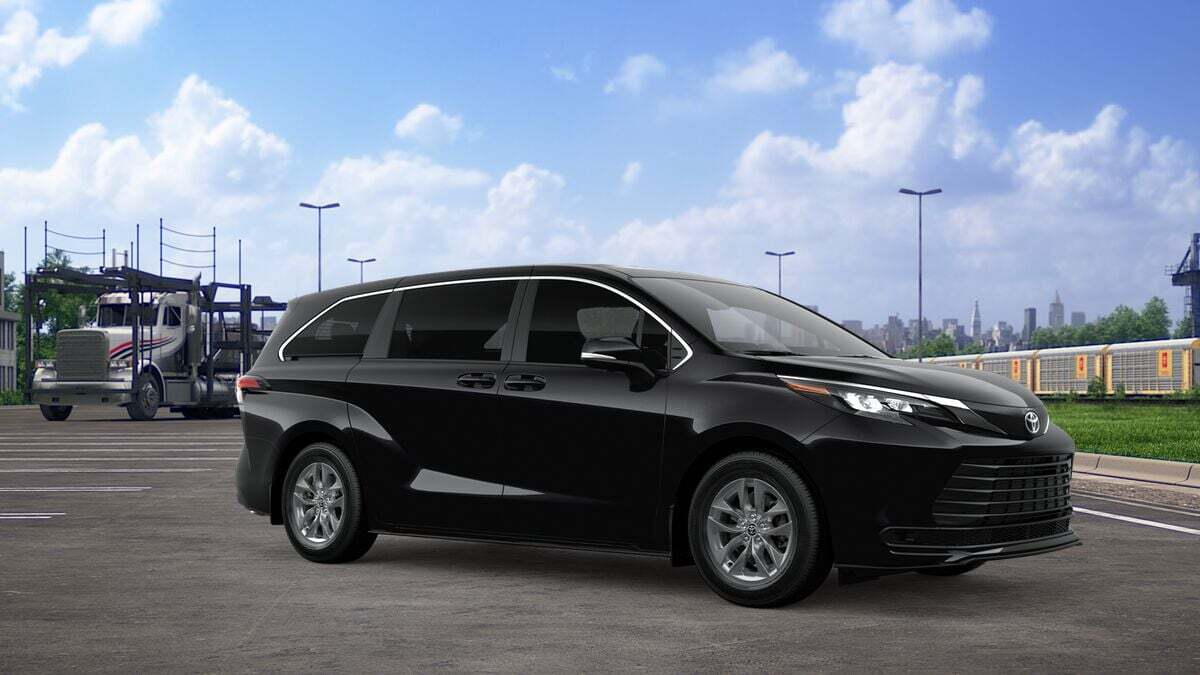 2026 Toyota Sienna LE Laurel MD