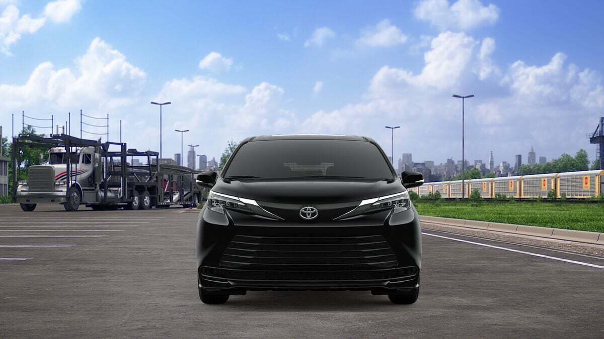 2026 Toyota Sienna LE Laurel MD