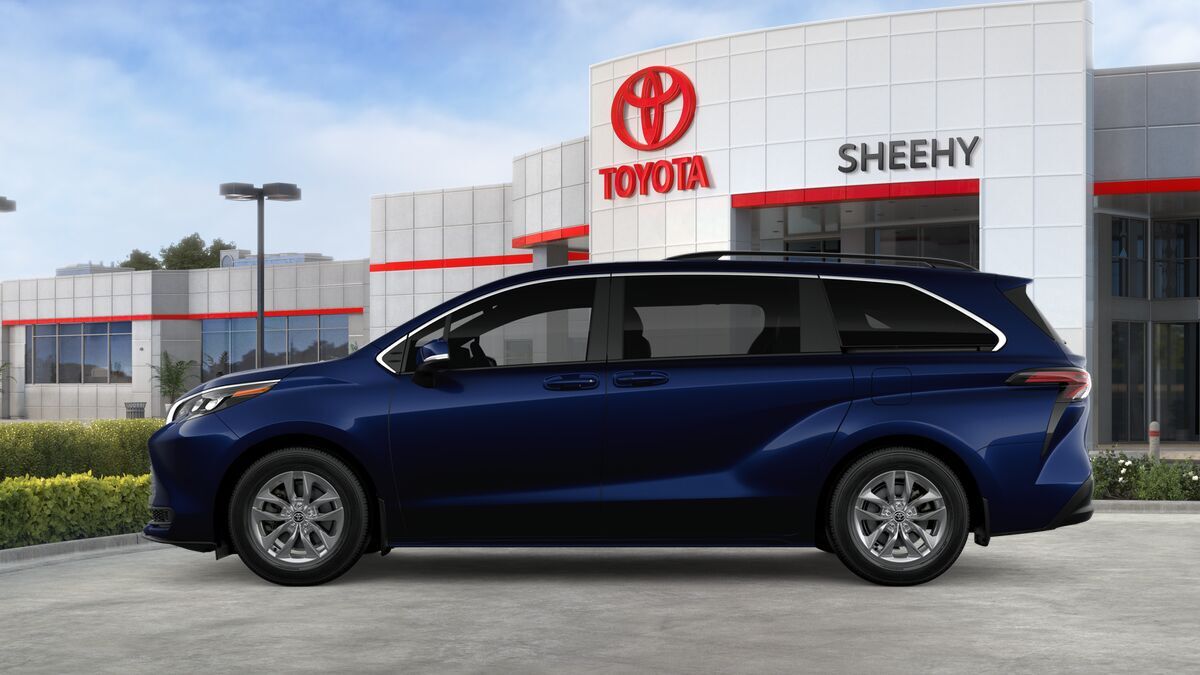 2026 Toyota Sienna LE Laurel MD