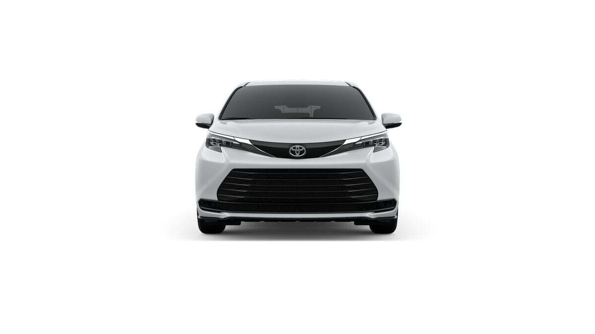 2026 Toyota Sienna LE Laurel MD