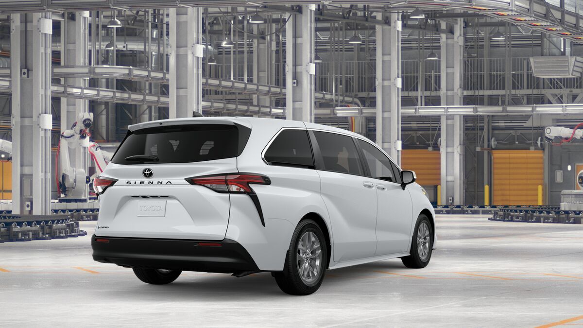 2026 Toyota Sienna LE Laurel MD