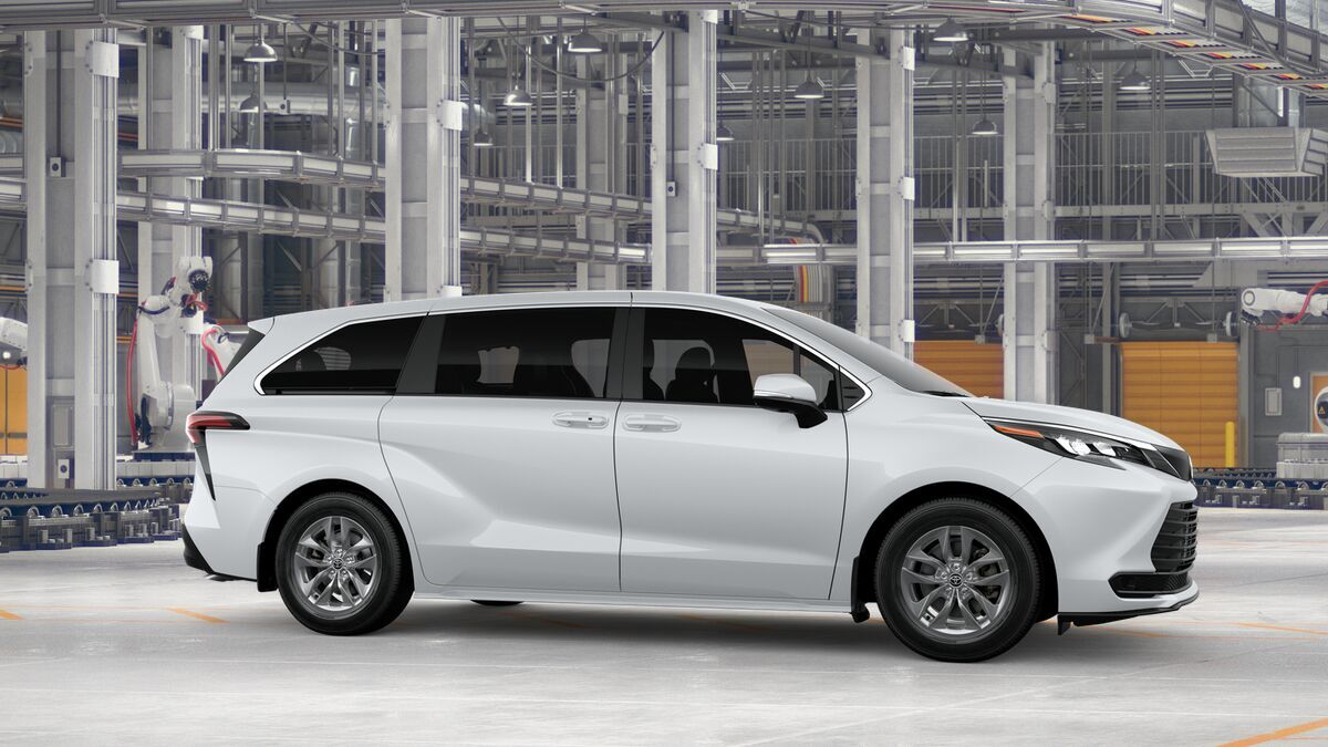 2026 Toyota Sienna LE Laurel MD