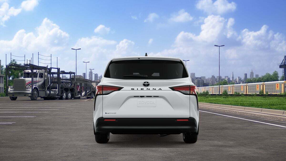 2026 Toyota Sienna LE Laurel MD