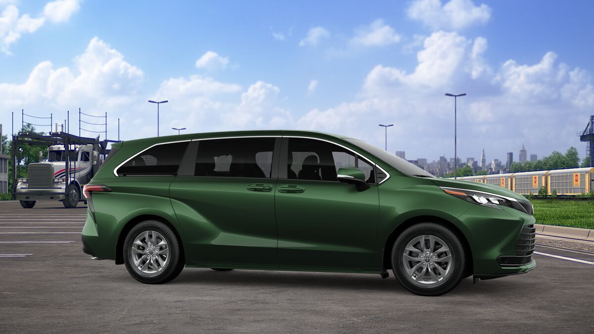 2026 Toyota Sienna LE Laurel MD