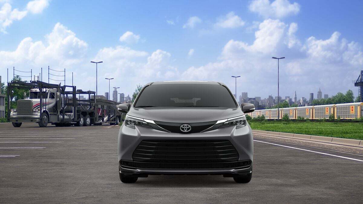 2026 Toyota Sienna LE Laurel MD