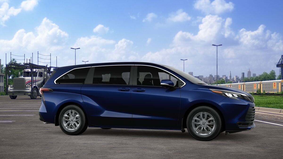 2026 Toyota Sienna LE Laurel MD