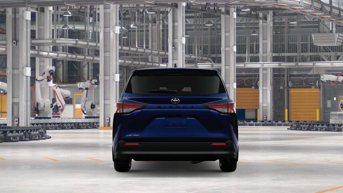 2026 Toyota Sienna LE Laurel MD