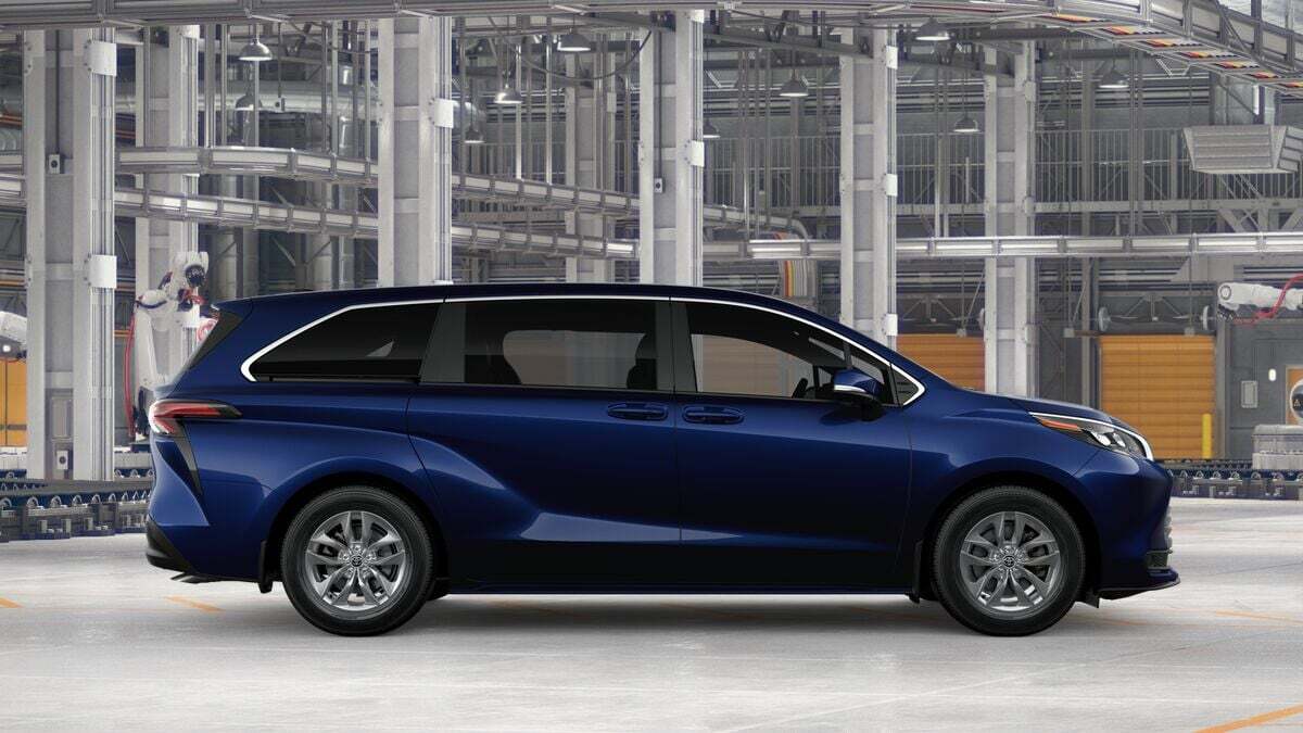 2026 Toyota Sienna LE Laurel MD