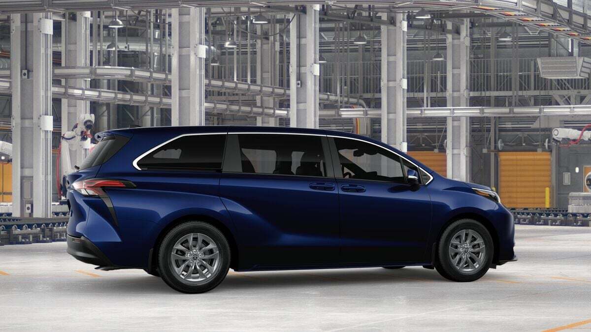 2026 Toyota Sienna LE Laurel MD