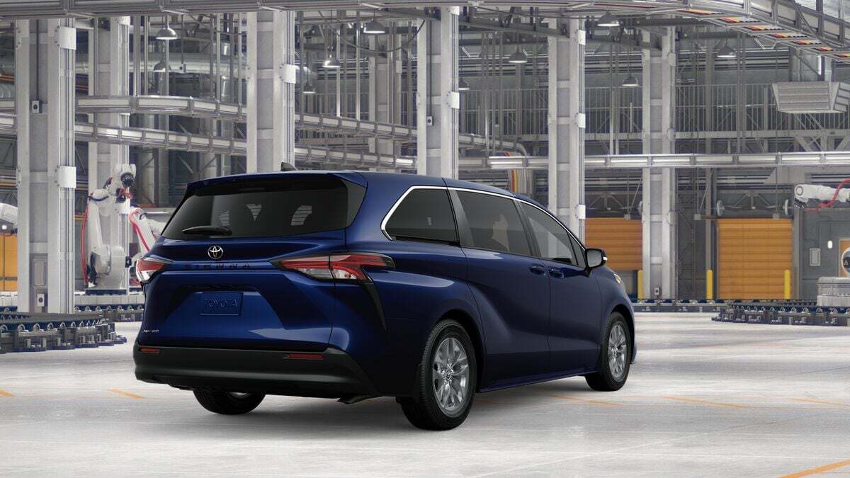2026 Toyota Sienna LE Laurel MD