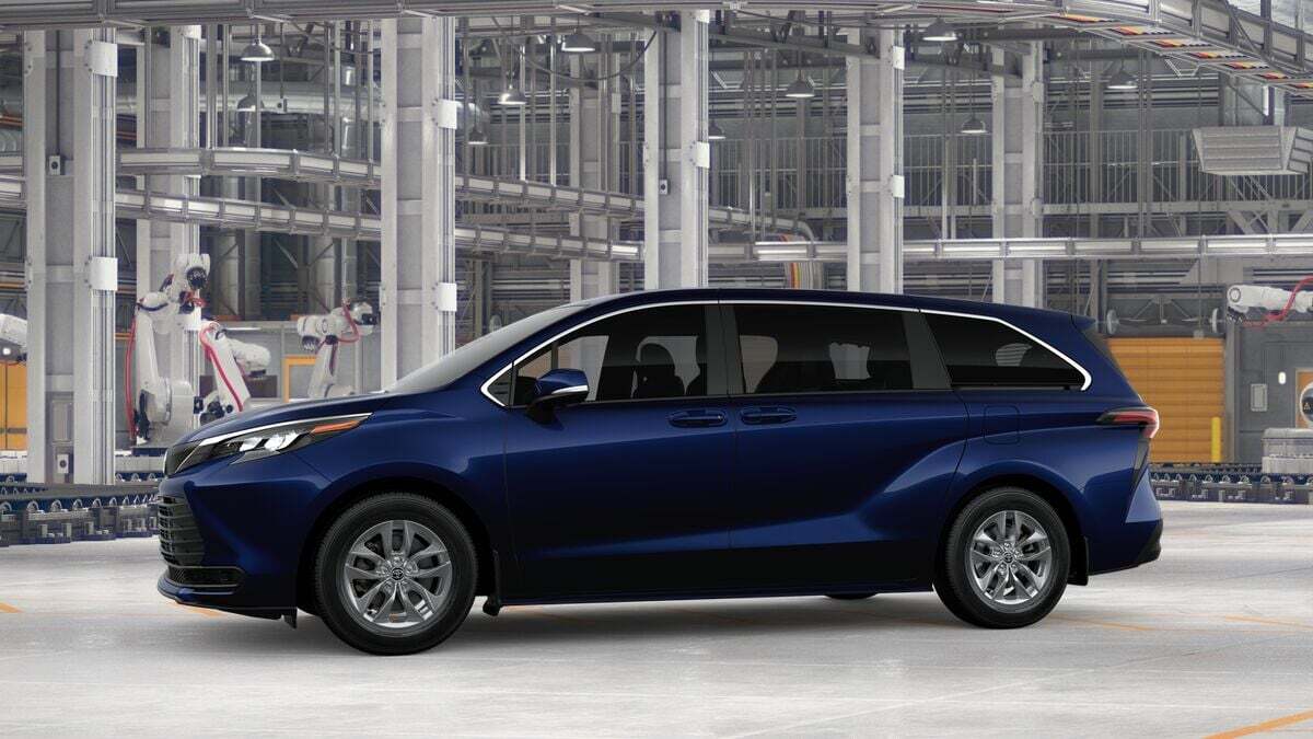 2026 Toyota Sienna LE Laurel MD