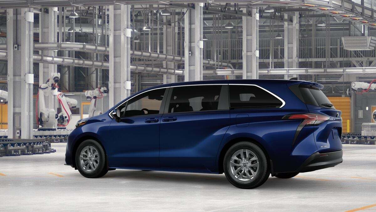 2026 Toyota Sienna LE Laurel MD