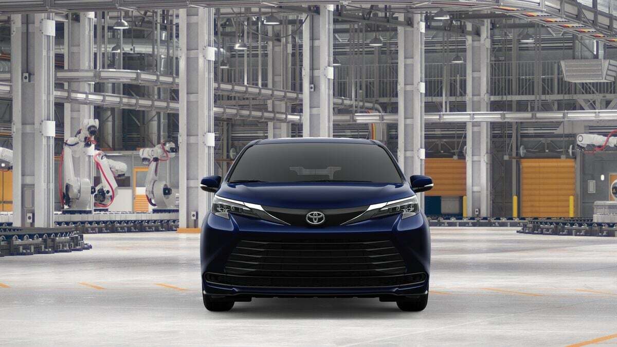 2026 Toyota Sienna LE Laurel MD