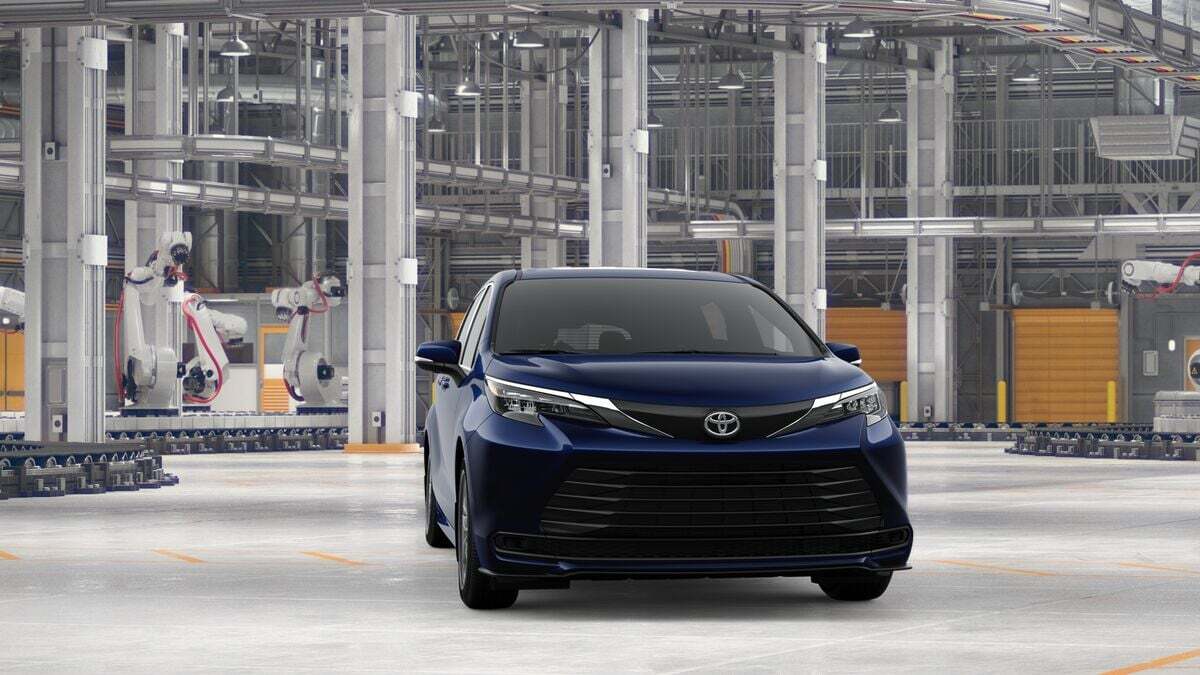 2026 Toyota Sienna LE Laurel MD