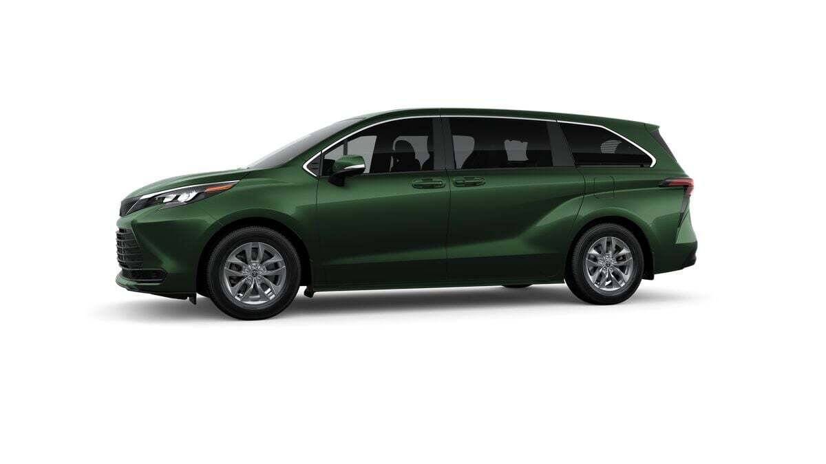 2026 Toyota Sienna LE Fredericksburg VA