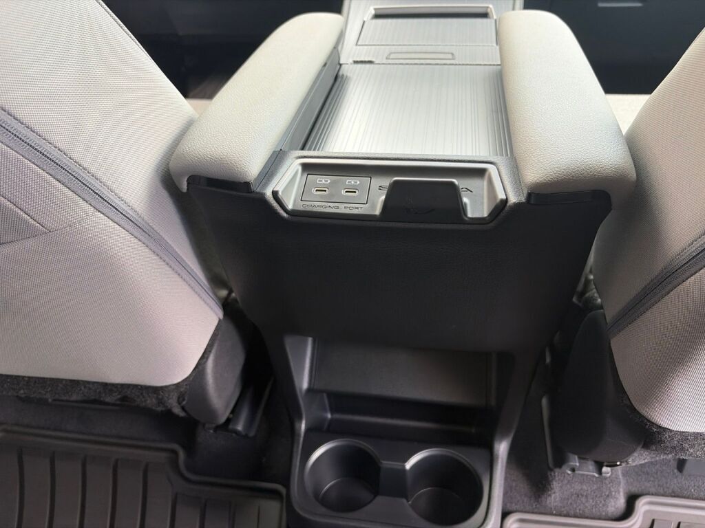 2026 Toyota Sienna LE Fredericksburg VA