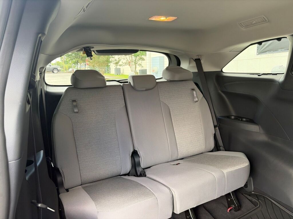 2026 Toyota Sienna LE Fredericksburg VA