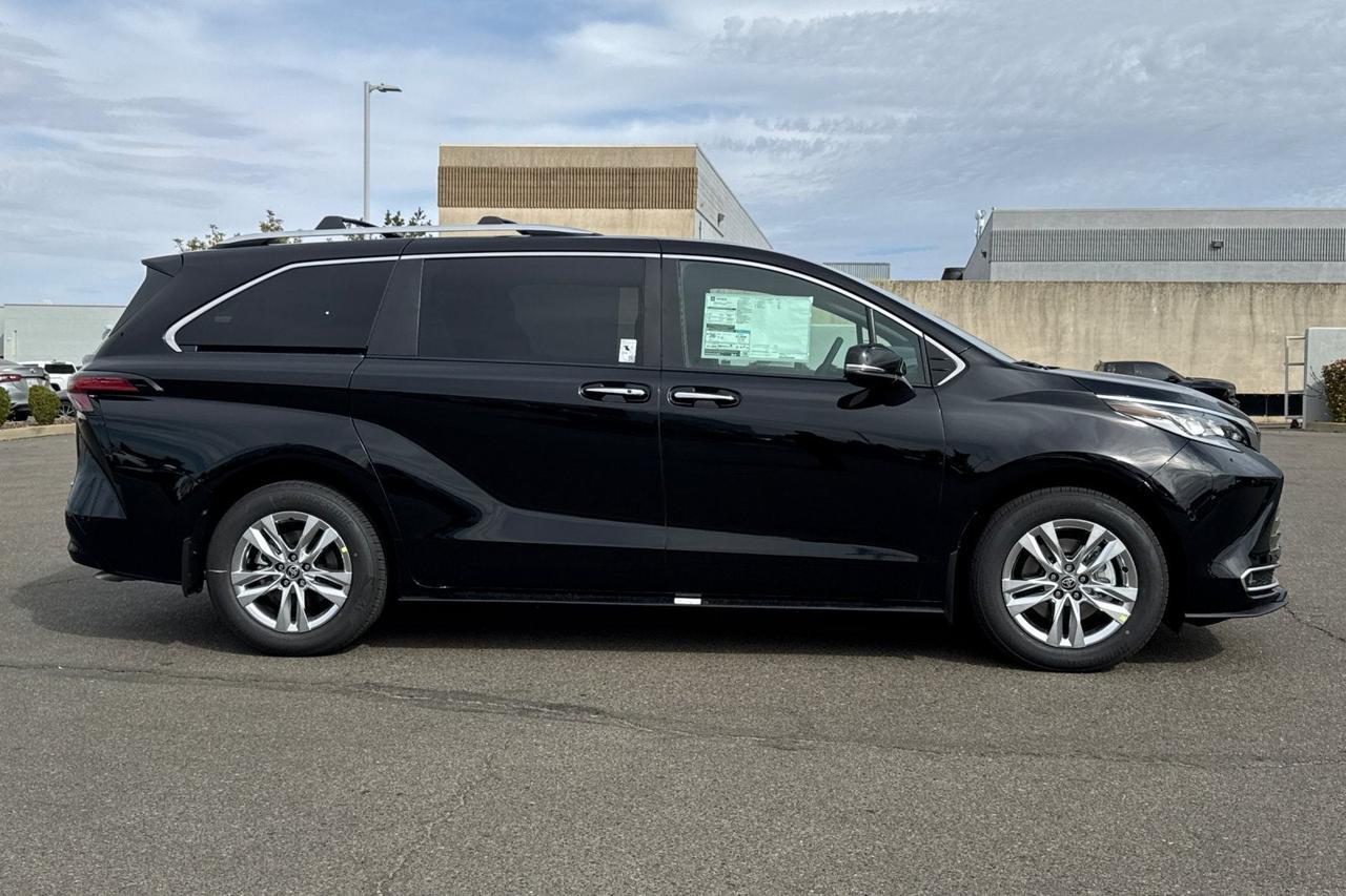 2026 Toyota Sienna Limited Roseville CA